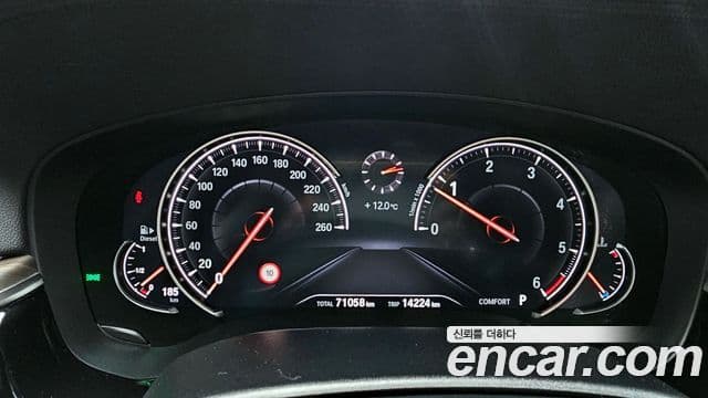 BMW 5시리즈 (G30) 520d xDrive Luxury Plus, 2018 8