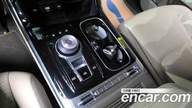 Kia Carnival 4세대 Signature, 2023 9