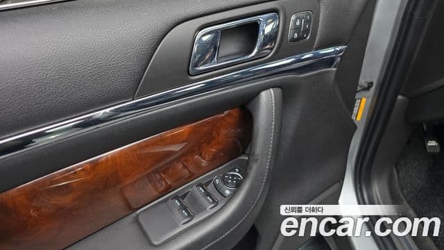 Lincoln New MKS, 2013 17