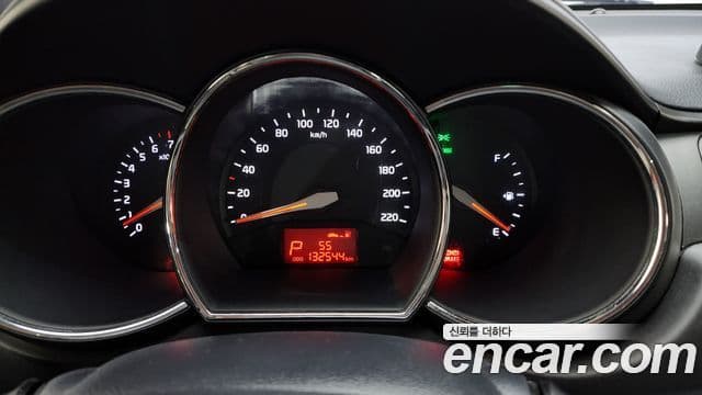 Kia All New Pride Luxury, 2012 8