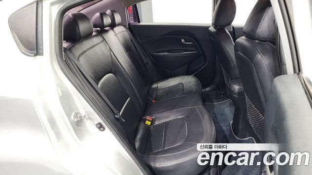 Kia All New Pride Luxury, 2012 12