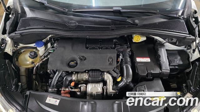 Peugeot 2008 1.6 BlueHDi Felline, 2015 11