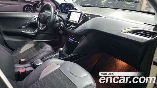 Peugeot 2008 1.6 BlueHDi Felline, 2015 20