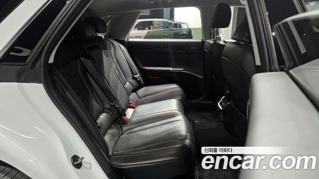 Hyundai Grandeur гибрид (GN7) Exclusive, 2023 12