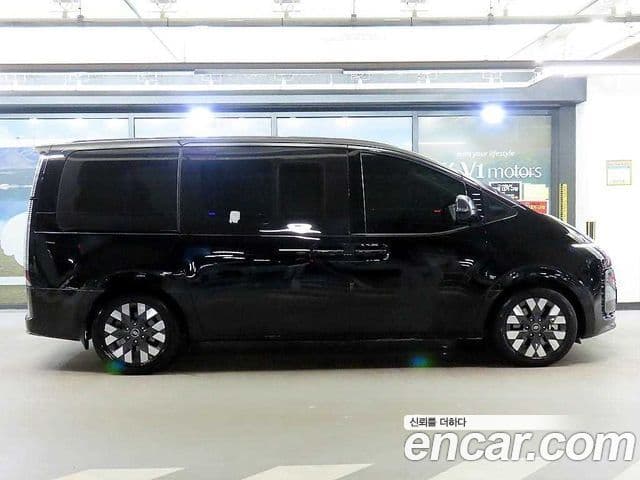 Hyundai Staria Inspiration, 2022 3