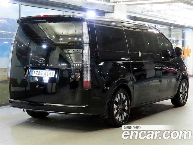 Hyundai Staria Inspiration, 2022 4