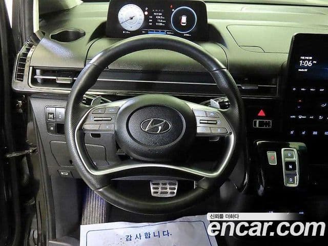 Hyundai Staria Inspiration, 2022 9