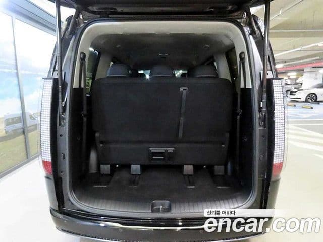 Hyundai Staria Inspiration, 2022 15