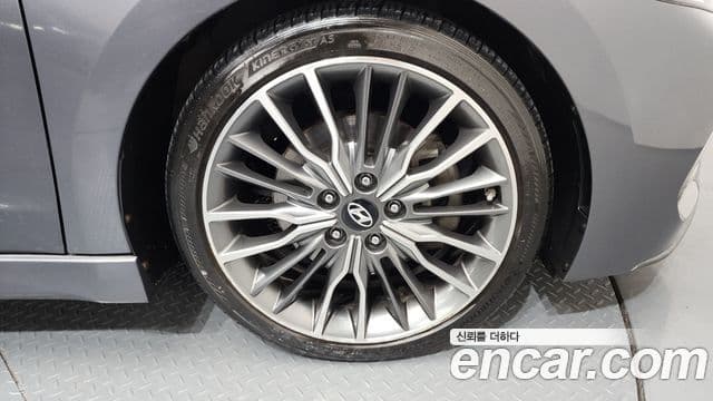 Hyundai Avante AD 1.6 турбо Sport, 2017 все фото