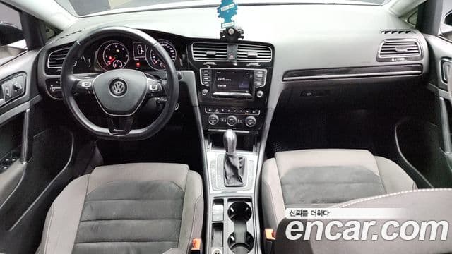 Volkswagen Гольф 7세대, 2015 7