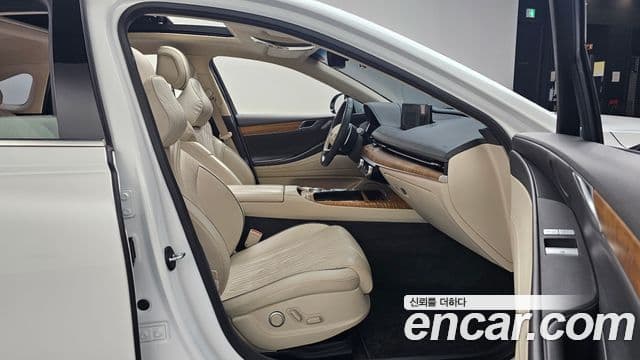 Genesis G80 (RG3) бензин 2.5 турбо 2WD, 2021 10