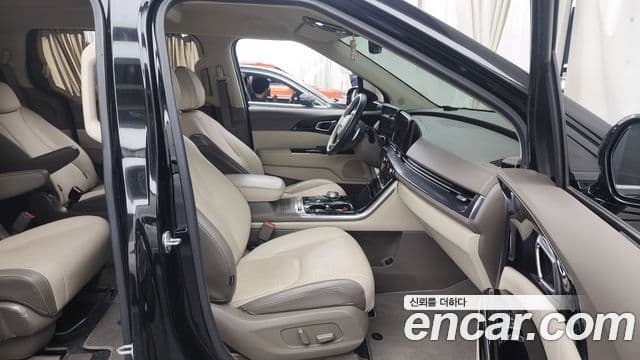 Kia Carnival 4세대 Signature, 2021 11