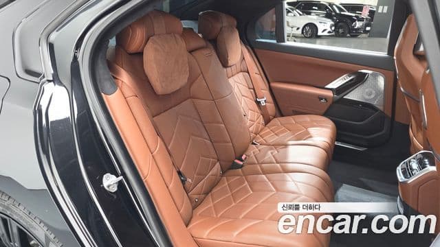 BMW i7 (G70) xDrive 60 M Sport, 2024 12