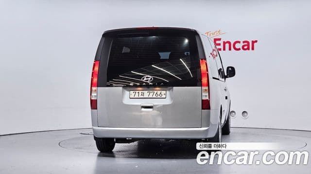 Hyundai Staria Modern, 2022 4