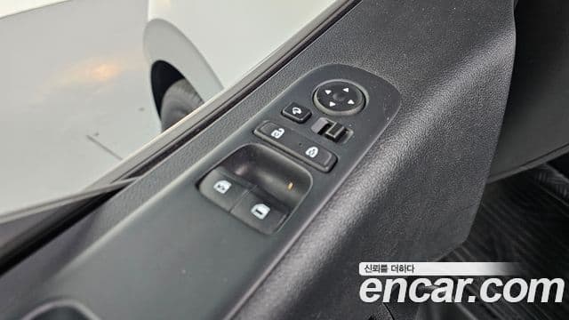 Hyundai Staria Modern, 2022 13