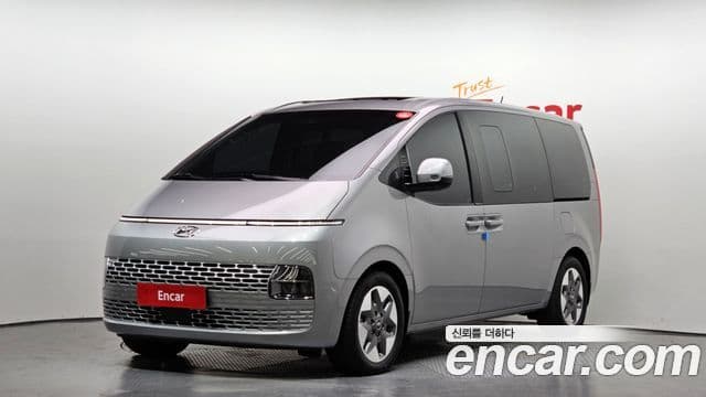 Hyundai Staria Modern, 2023 1