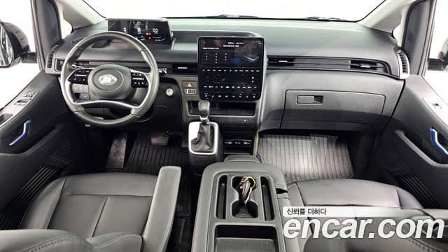 Hyundai Staria Modern, 2023 7