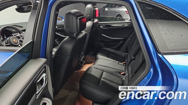 Porsche Macan 95B, 2017 12