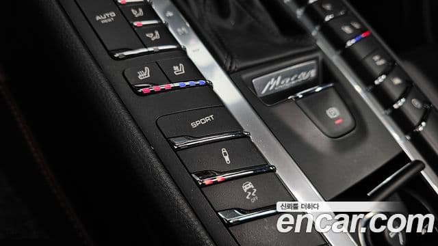 Porsche Macan 95B, 2017 18