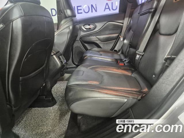 Jeep Cherokee(KL) 2.0 дизель Limited 4WD, 2015 17