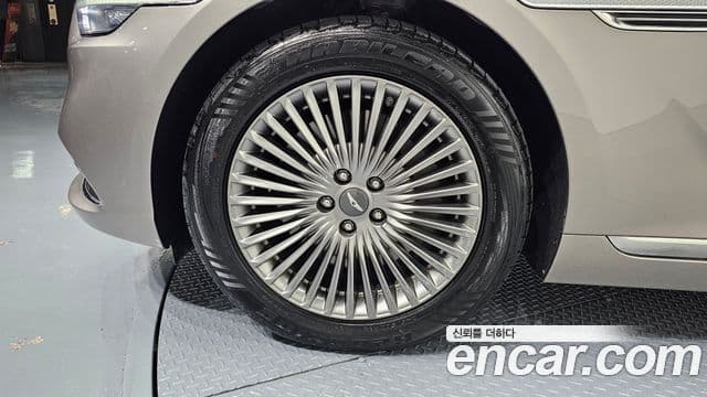 Genesis G90 Luxury, 2021 все фото