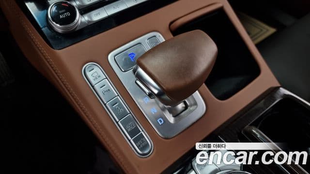 Genesis G90 Luxury, 2021 9