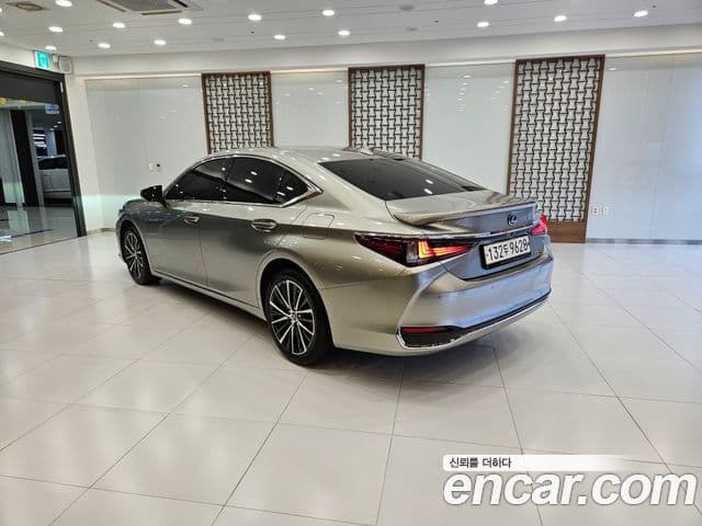 Lexus ES300h 7세대 Luxury, 2023 2