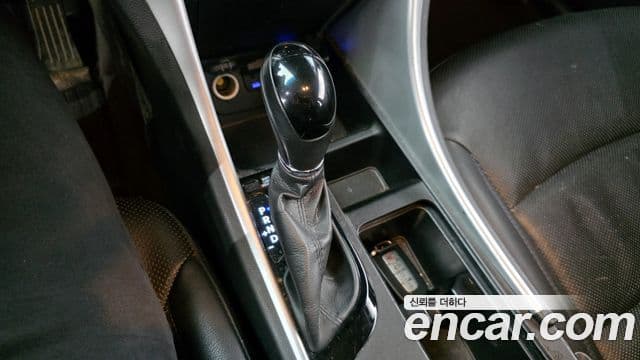 Hyundai Sonata гибрид Premium, 2014 9