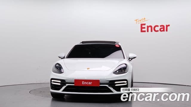 Porsche Panamera (971), 2021 3