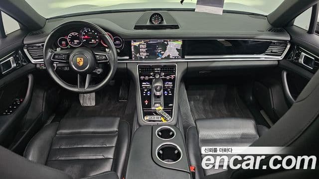 Porsche Panamera (971), 2021 7