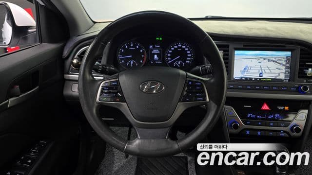Hyundai Avante AD Modern, 2016 13