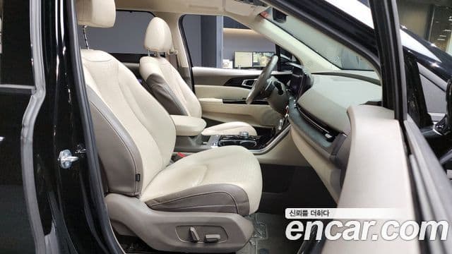 Kia Carnival 4세대 Signature, 2023 11