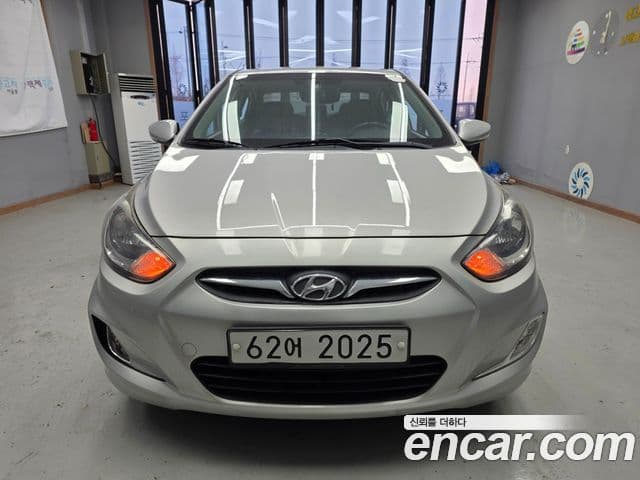 Hyundai Accent(новый кузов / новое поколение) Modern, 2014 3