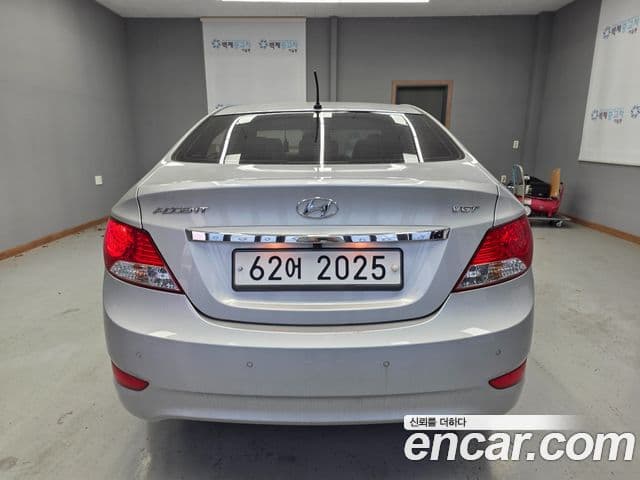Hyundai Accent(новый кузов / новое поколение) Modern, 2014 4