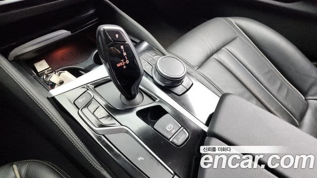 BMW 5시리즈 (G30) 520d Luxury Special Edition, 2018 9