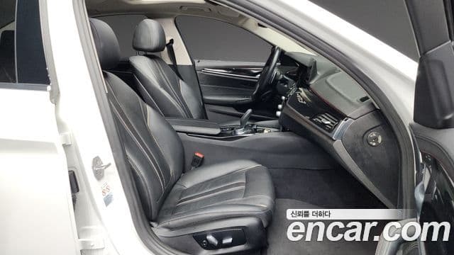 BMW 5시리즈 (G30) 520d Luxury Special Edition, 2018 11