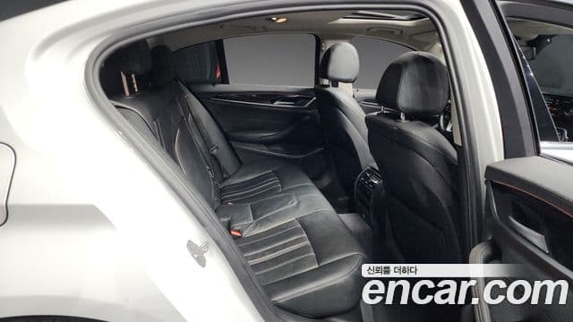 BMW 5시리즈 (G30) 520d Luxury Special Edition, 2018 12