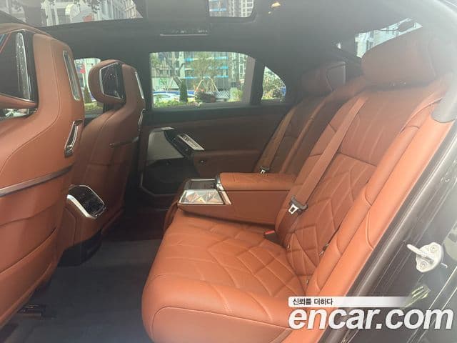 BMW 7시리즈 (G70) 740i xDrive M Sport, 2025 9