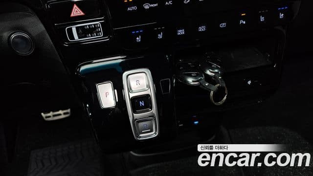 Hyundai Staria Inspiration, 2025 9