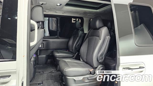 Hyundai Staria Inspiration, 2025 12