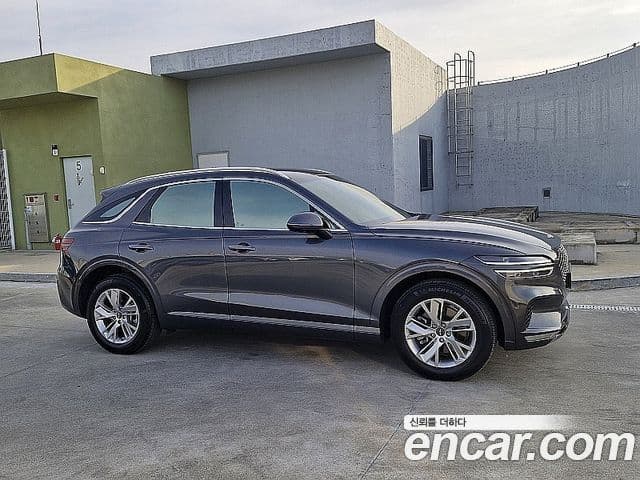 Genesis GV70, 2021 3