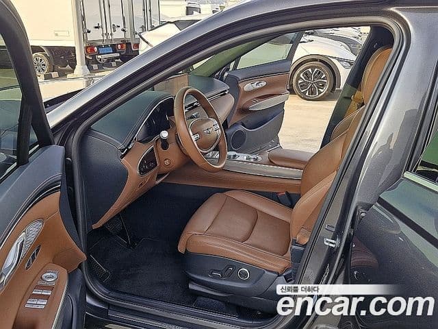 Genesis GV70, 2021 8