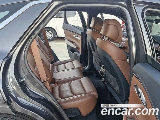 Genesis GV70, 2021 11