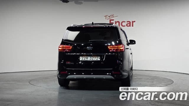 Kia The / новый New Carnival Special, 2019 4