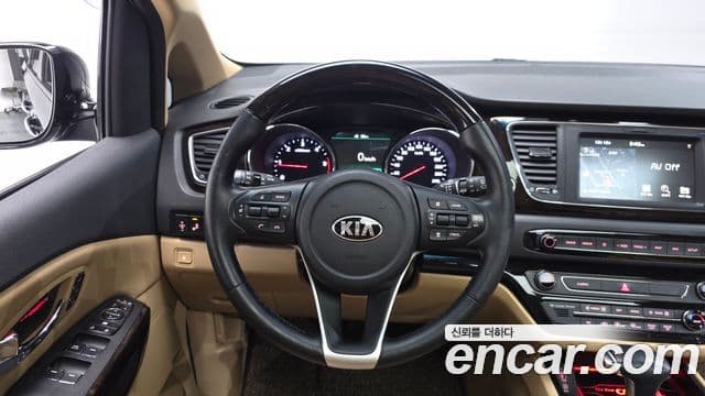 Kia The / новый New Carnival Special, 2019 13