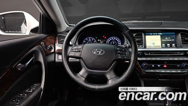 Hyundai Aslan Modern, 2017 13