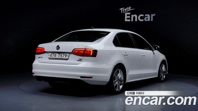 Volkswagen New Jetta 6세대, 2015 2