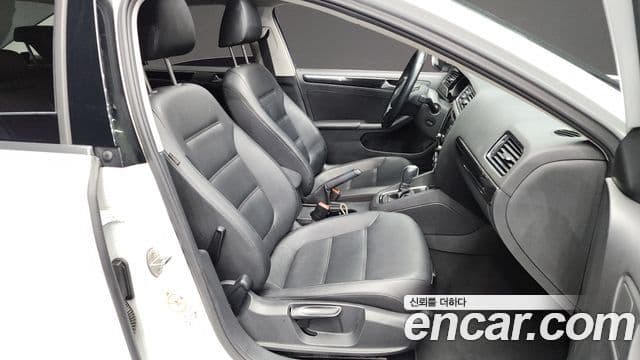 Volkswagen New Jetta 6세대, 2015 11