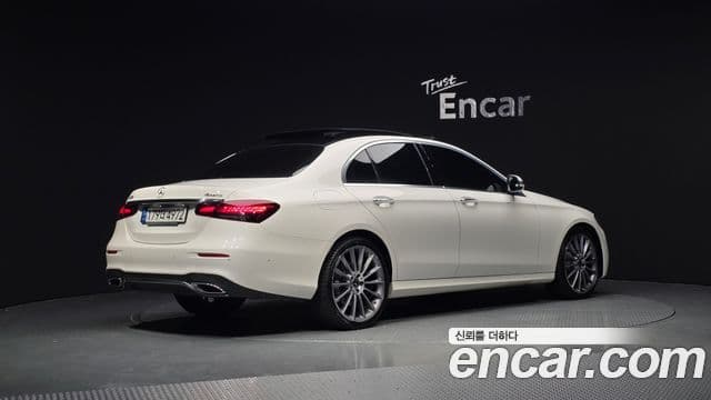 Mercedes-Benz E-класс W213 AMG Line, 2022 2