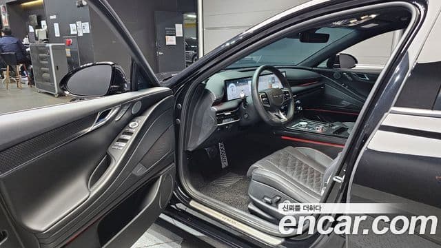 Genesis G80 (RG3) бензин 2.5 турбо AWD, 2025 11
